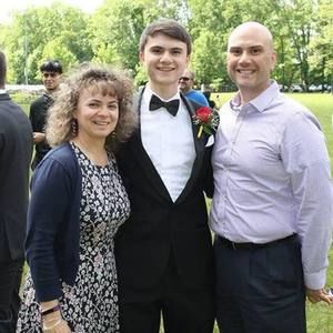 Meet your Posher, Thomas